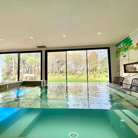 Neuve Piscine Interieure 18pers 别墅 居让梅斯特拉